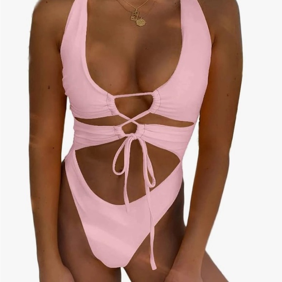 Swim suit - Picture 2 of 3